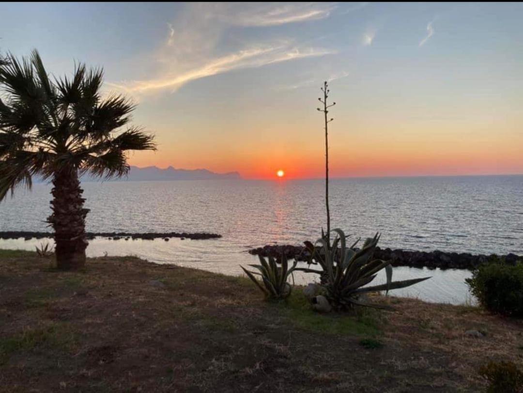 Casa Vacanza Da Mirella E Peppe Trappeto  Dış mekan fotoğraf